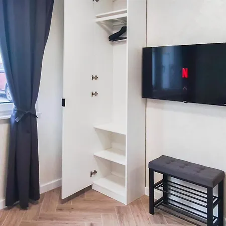 Daire Alfa Einzelzimmer Teekueche Porsche Bosch L Gemeinschaftsbad Wifi Smarttv L Single With Kitchenette And Shared Bathroom Bs21a6 Stuttgart