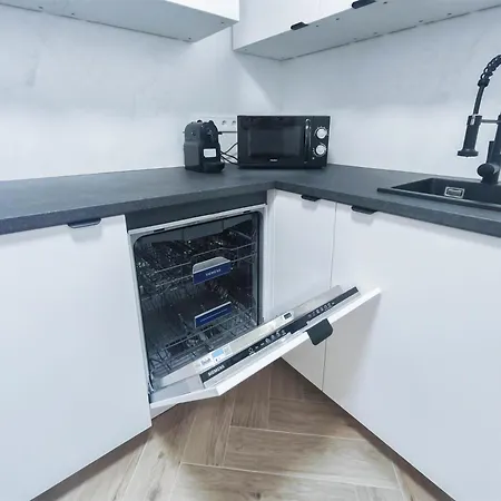 Alfa Einzelzimmer Teekueche Porsche Bosch L Gemeinschaftsbad Wifi Smarttv L Single With Kitchenette And Shared Bathroom Bs21a6 アパート *