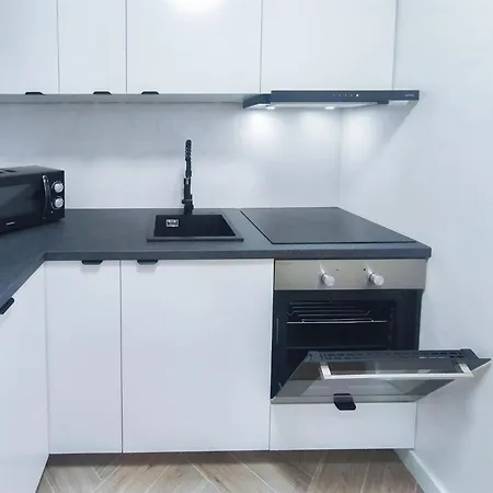Alfa Einzelzimmer Teekueche Porsche Bosch L Gemeinschaftsbad Wifi Smarttv L Single With Kitchenette And Shared Bathroom Bs21a6 Lägenhet *